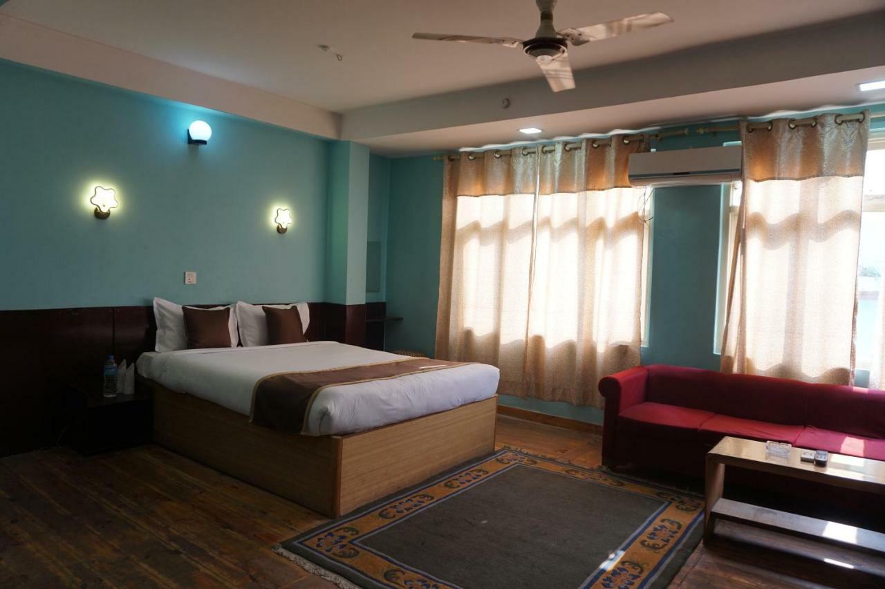 Hotel Impala Garden Катманду Экстерьер фото